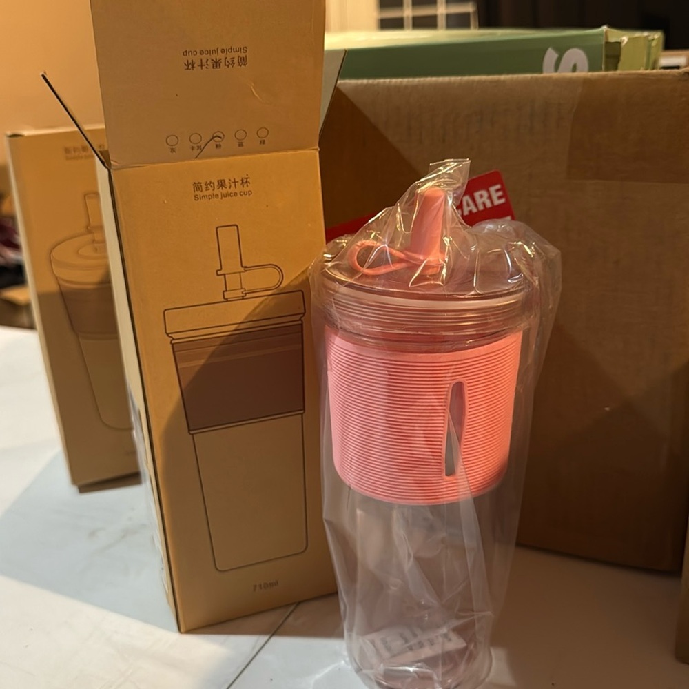 Brand new 24oz tumbler pink large straw perfect for smoothies